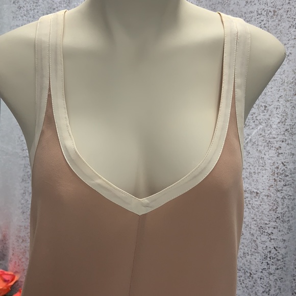 Nude beige sleeveless blouse - Picture 3 of 9